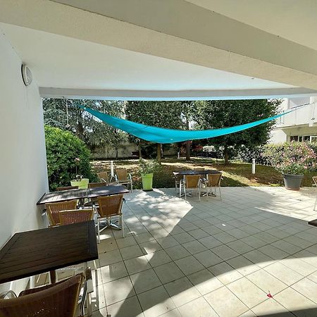 Domitys Le Clos Du Cedre Aparthotel Dompierre-sur-Mer Exteriör bild